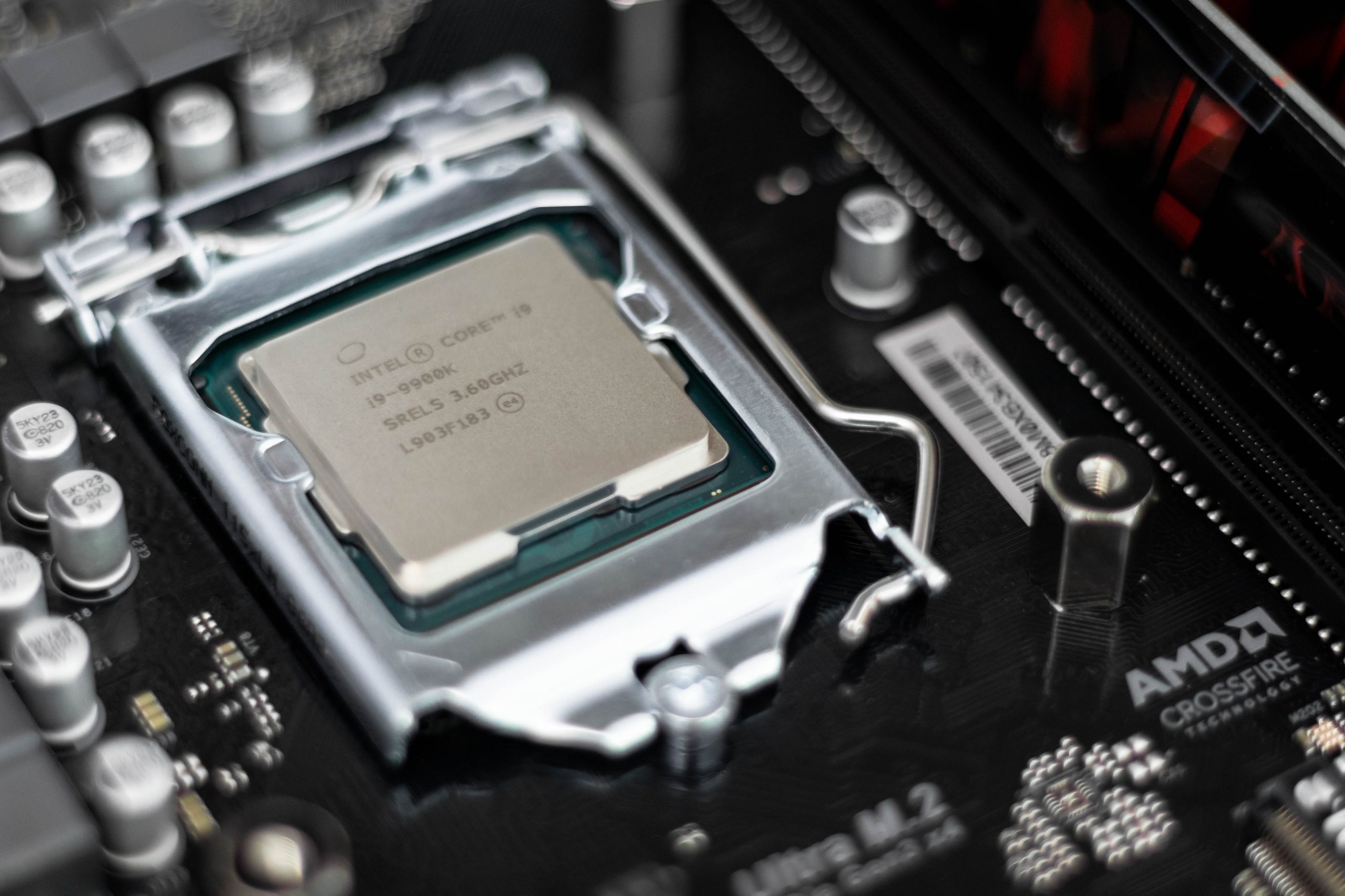 Intel-Core-i9-9900k-επεξεργαστής