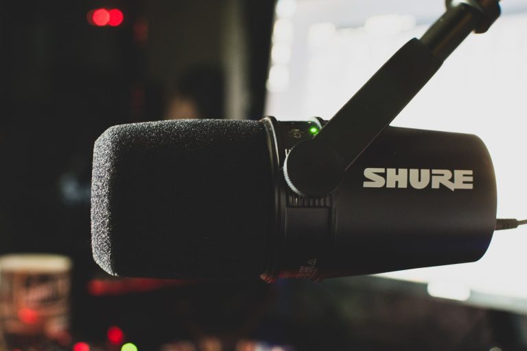 Shure MV7 - Το καλύτερο μικρόφωνο για podcast και broadcast