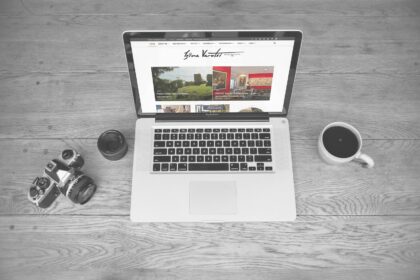 20 ερωτήσεις με την Τζίνα από το Eikones kai Psithyroi