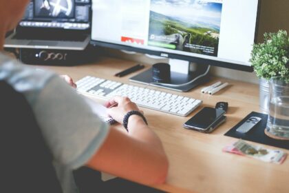 Έτοιμα themes έναντι μοναδικού σχεδιασμού - Ποιο να προτιμήσεις και γιατί