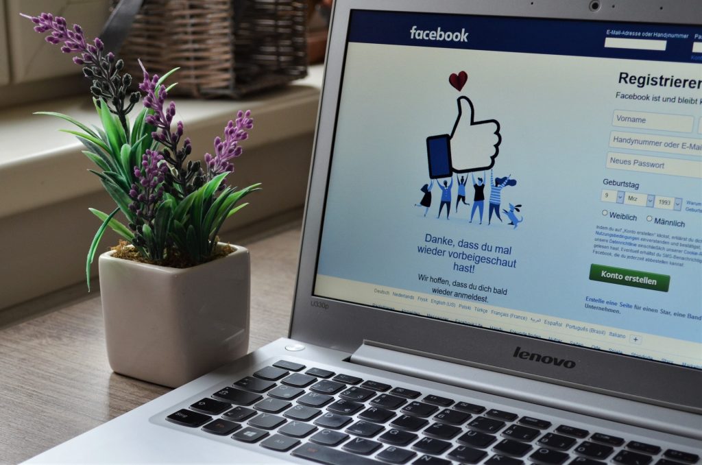 Το Facebook ετοιμάζεται να μπει στον χώρο του Hosting