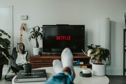 Τι ταινία να δω στο Netflix; Προτάσεις για ταινίες και σειρές