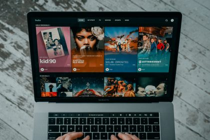 Δωρεάν online ταινίες και σειρές με ελληνικούς υπότιτλους