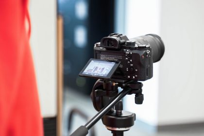 Τρίποδα για βίντεο: Τα 5 καλύτερα για Vloggers και YouTubers