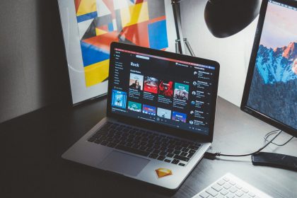 Spotify: Τι είναι και πως λειτουργεί η Streaming Υπηρεσία; Spotify: Τι είναι και πως λειτουργεί η Streaming Υπηρεσία;