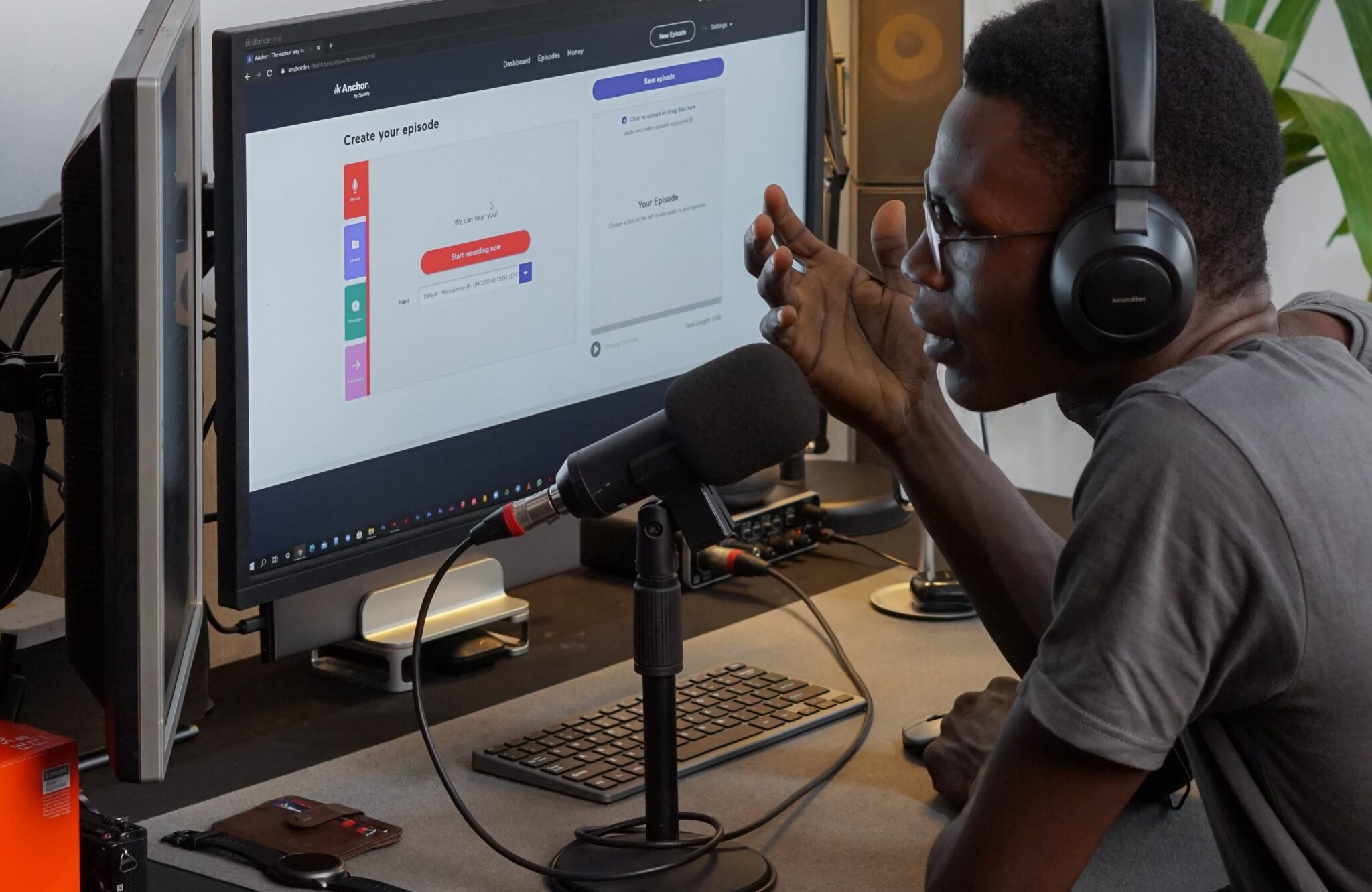 Οι Καλύτερες Podcast Hosting Πλατφόρμες για το 2022